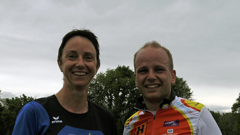 Die Gewinner über 6 Kilometer: Silke Hofbauer vom LAC Arnstorf und Tobias Wilde vom Team Erdinger Alkoholfrei.