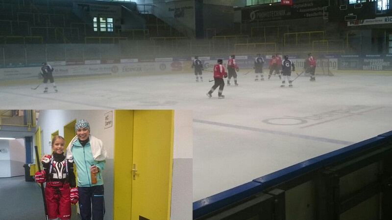 Prinzessin Srirasmi aus Thailand liebt das Eishockey. Gemeinsam mit Profis aus ihrer Heimat spielte sie jetzt im Landshuter Stadion. Die junge Sandra Ponath begegnete der Prinzessin zufällig im Flur zwischen den Spielerkabinen.