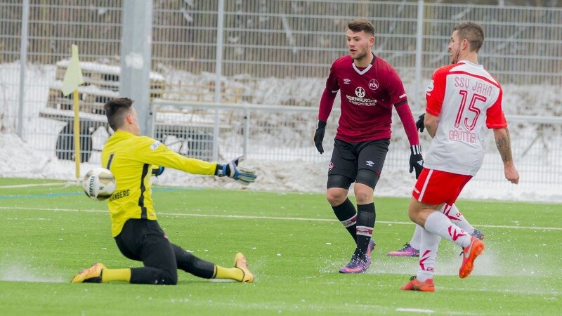 Der SSV Jahn Regensburg hat sein Testspiel gegen Nürnberg II mit 8:2 gewonnen.