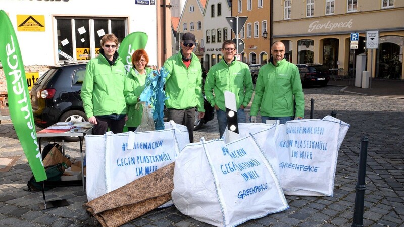 Für eine Ortsgruppe ist eigentlich eine Stadt mit 50.000 Einwohnern Voraussetzung, doch da es zwischen München und Deggendorf bislang keine gab, machte Greenpeace für Moosburg eine Ausnahme.
