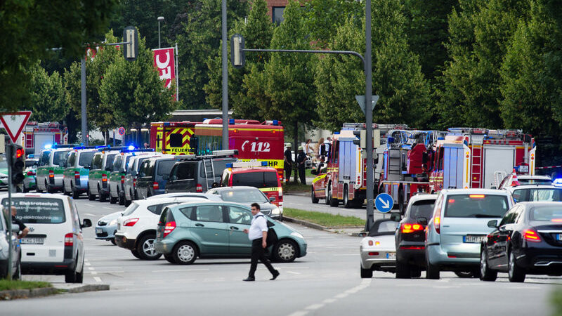 Bei einem Amoklauf in München sind am Freitag mehrere Menschen getötet worden.