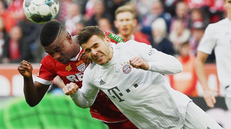 Einer der Schwachpunkte in der Bayern-Defensive gegen Köln: Innenverteidiger Lucas Hernández, hier gegen Jhon Córdoba.