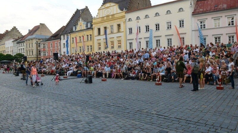 Über 600 Volksfestfans feierten am Donnerstagabend ihre Volksfest-Vorfreude. (Foto: su)