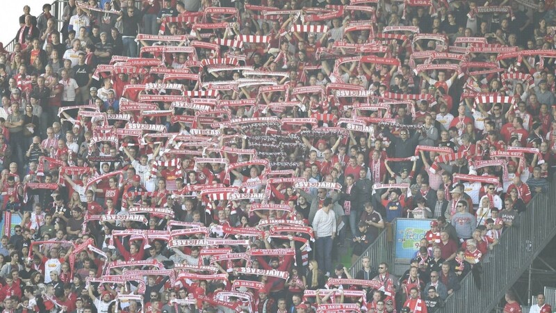 Der SSV Jahn Regensburg stellt sich in einer Stellungnahme hinter seine Fans.