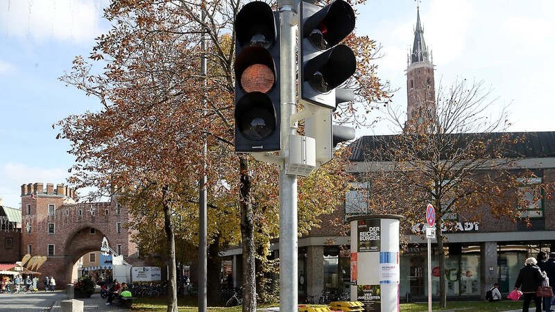 Die Corona-Ampel in der Stadt Landshut springt auf Gelb.