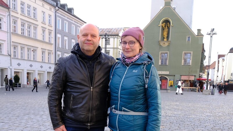 Christina und Christoph Buhl aus Leipzig haben entdeckt, dass ihre Familie tiefe Wurzeln in einer Straubinger Hutmacherfamilie hat.