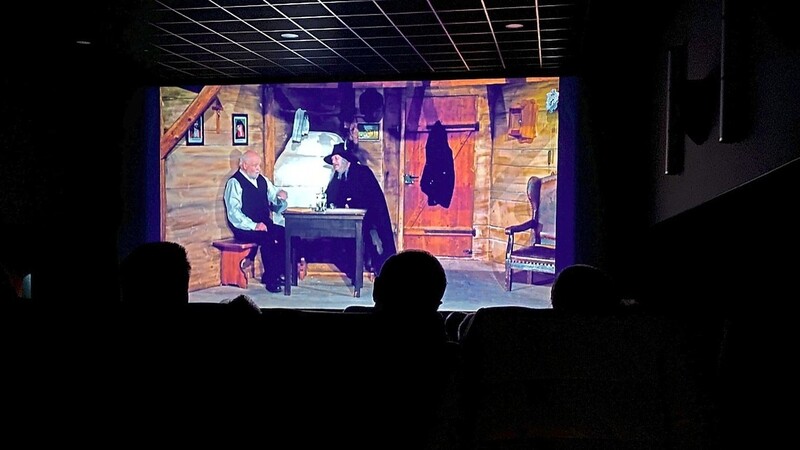 Zur Bühnenaufführung vor Publikum kam der Brandner Kaspar aufgrund von Corona nie. Im Wolnzacher Kino wurde nun die Filmversion gezeigt.