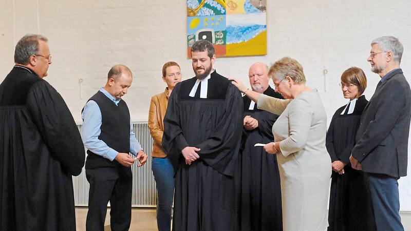 Pfarrer Jakob Wanninger bei seiner Amtseinführung.