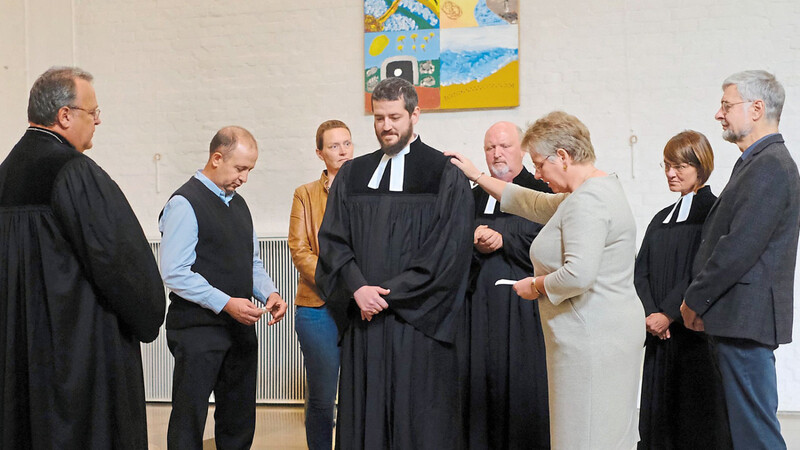 Pfarrer Jakob Wanninger bei seiner Amtseinführung.