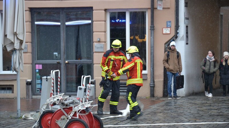 Die Feuerwehr wurde am Freitagmittag erneut in die Altstadt alarmiert.