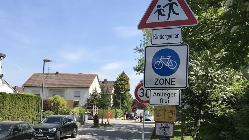 Im Dreieck zwischen Asterweg, Gottfried-Keller-Straße, Rückertstraße und Eichendorffstraße ist Straubings erste Fahrradzone ausgewiesen.
