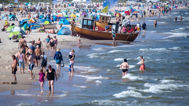Sommerurlaub am Strand: Laut unserer aktuellen Umfrage für viele Leser nächstes Jahr wohl nicht drin. (Symbolbild)