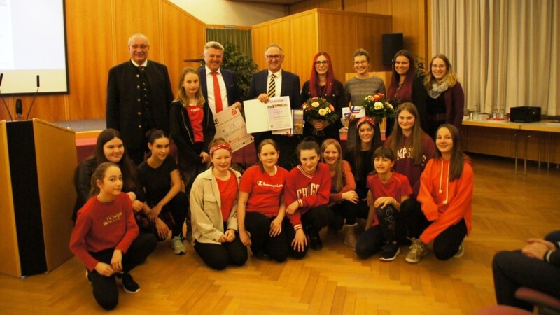 Die Tanzabteilung des FC Ränkam überzeugte mit ihrem Projekt "Tanz für Alle - gelebte Inklusion" und sicherte sich den Jugendpreis 2022.