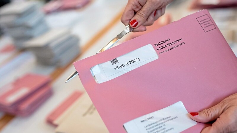 Zum ersten Mal wird bei Stichwahlen in Bayern ausschließlich per Brief abgestimmt - wegen Corona.