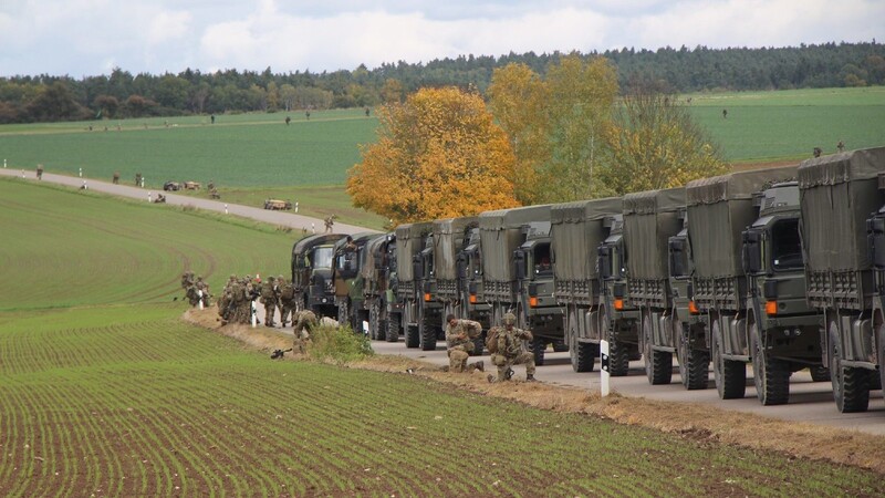 Im Landkreis Amberg-Sulzbach in der Oberpfalz findet derzeit eine Großübung der NATO statt. Etwa 6.000 Soldaten nehmen daran teil.