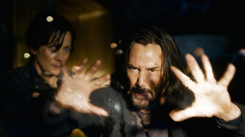 Nach 20 Jahren kehren Neo, gespielt von Keanu Reeves, und die "Matrix" ins Kino zurück.