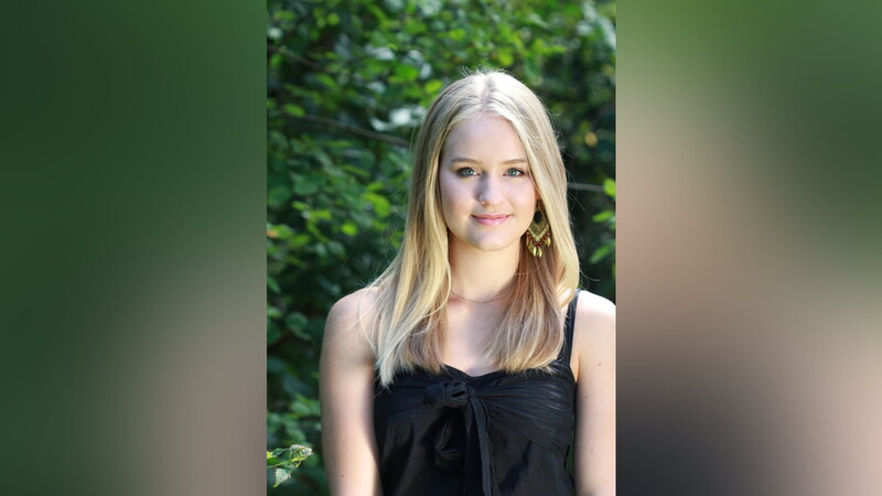 Viola Koegst ist 17 Jahre alt und wohnt in Altdorf bei Landshut.