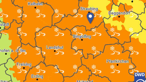 Für die orangen Bereiche auf der Karte gilt für den Dienstag eine amtliche Warnung vor Glatteis, für die gelben Bereiche eine Warnung vor Glätte.