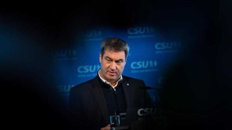 Markus Söder, CSU-Vorsitzender und Ministerpräsident von Bayern, gibt eine Pressekonferenz.