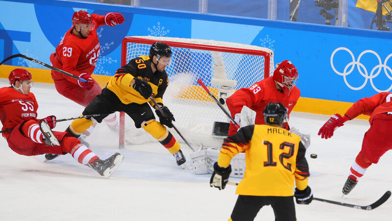 Hochklassiges Eishockey-Finale um Olympia-Gold zwischen Deutschland und den Athleten aus Russland.