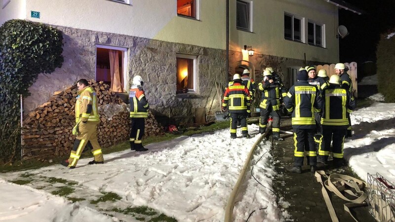Mehrere Einsatzkräfte der Feuerwehren Drachselsried und Oberried waren vor Ort.