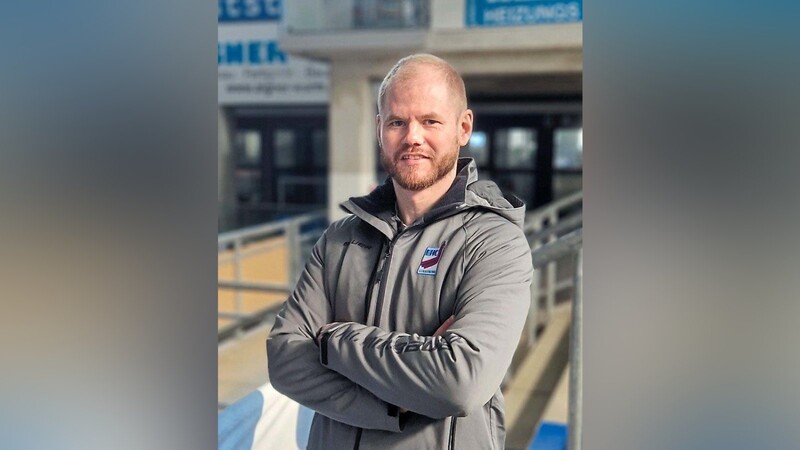 Mit Stephan Hiendlmeyer als neuen Coach des U17-Bundesliga-Teams holt sich der EHC Straubing jede Menge Eishockey-Sachverstand in sein Trainerteam.