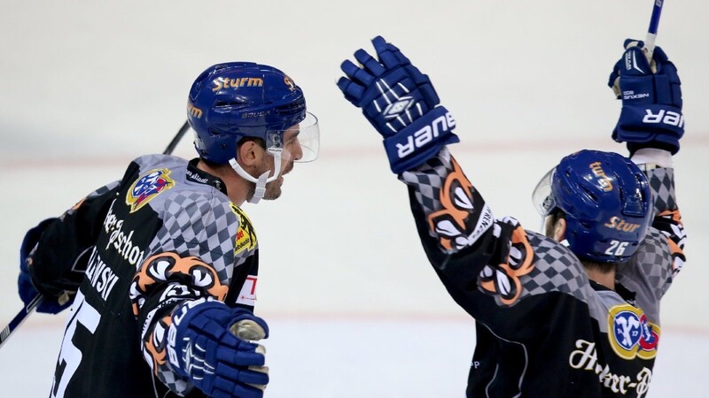 Die Deutsche Telekom wird neuer Partner der Deutschen Eishockey Liga (DEL) und hatsich die Medienrechte für die kommenden vier Spielzeiten ab der Saison 2016/17gesichert.
