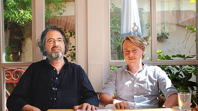 Maximilian Dittmer (links) und Benedikt Schramm wollen die Musik zur Landshuter Hochzeit weiterentwickeln und Musiker dabei unterstützen.