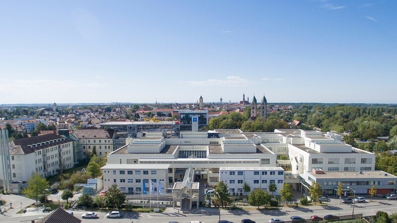 Am Montag, 30. Mai, gilt am Klinikum St. Elisabeth in Straubing eine neue Besucherregelung. (Archiv)