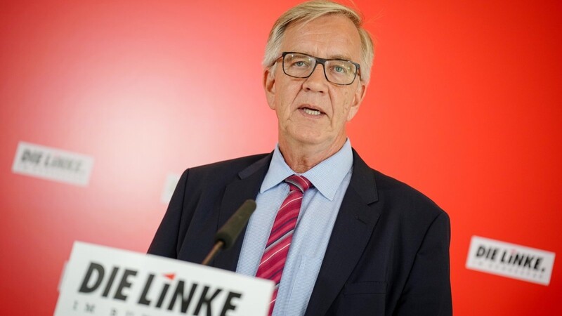 "Das ist eine absolute Zu-Spät-Koalition, und der größte Zuspätkommer ist Wirtschaftsminister Robert Habeck", sagt Dietmar Bartsch.