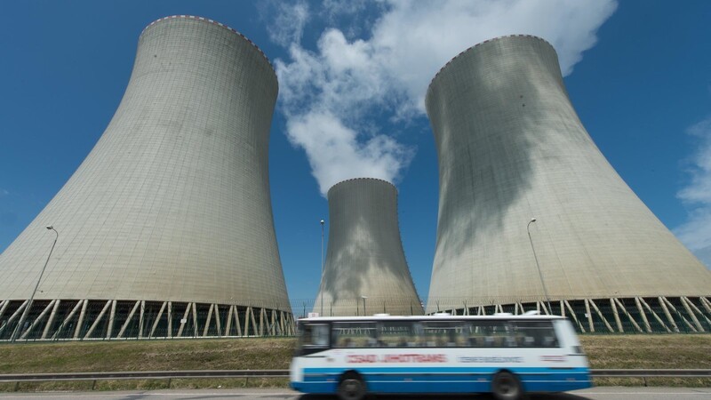 Die Atomkraftwerke in Tschechien speisten 2022 rund 30,8 Terawattstunden ins Netz ein, wie der Betreiberkonzern CEZ am Montag mitteilte. (Archiv)