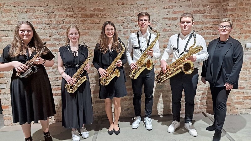 Auch das Saxofonensemble mit Elias Aichner, Eva Brandhofer, Simone Merkl, Rosalie Rampl und Felix Wagner wurde als Ensemble ausgezeichnet. Die Leitung hat Musikschul-Lehrerin Isabel Guzy.