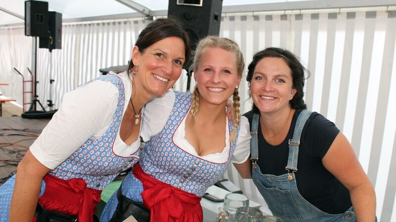 Am Freitag wurde das traditionelle Fischerfest des Angelsportvereins Landshut im Bierzelt auf der Grieserwiese feierlich eröffnet.