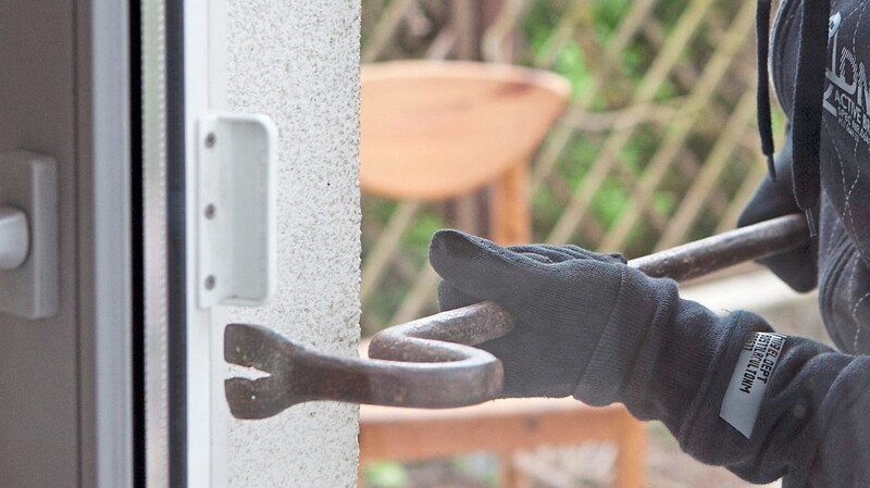 Am Samstagmittag ist ein Unbekannter in die Wohnung einer Regensburgerin eingestiegen. (Symbolbild)