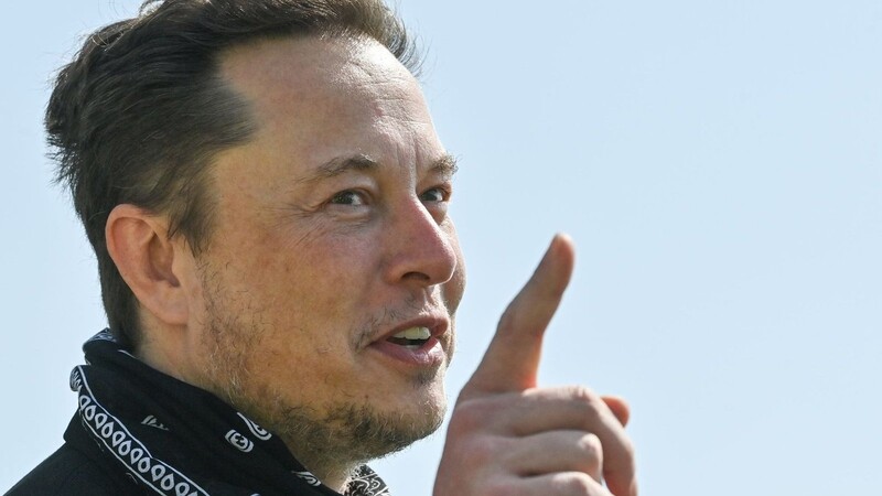 Kaufte Twitter Ende Oktober für rund 44 Milliarden Dollar: Tesla-Chef Elon Musk.