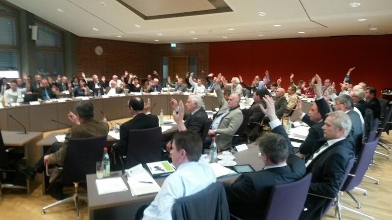 Ohne Gegenstimmen beschloss der Kreistag am Freitagnachmittag den Haushalt 2015. (Foto: kh)