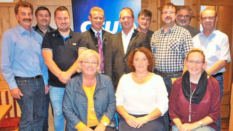 Die Kandidaten von CSU/Unabhängige Wähler für die Kommunalwahl 2020 stellten sich vor.