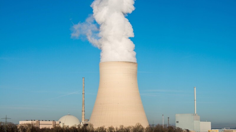 Man müsse auch eine verlängerte Laufzeit des Kernkraftwerks Isar 2 bei Landshut diskutieren, sagt Rainer Häring, von der Plattli