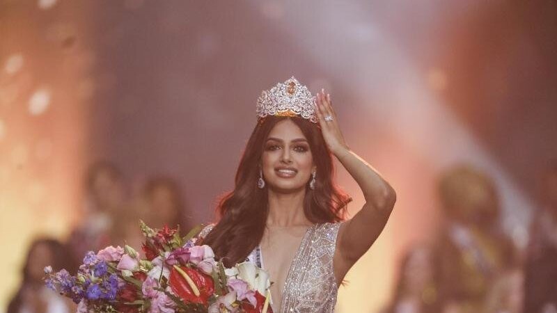 Harnaaz Sandhu (Miss Indien) wird in Eilat zur "Miss Universum" gekrönt.