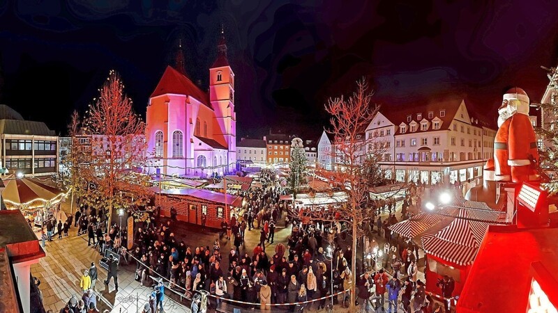 Ein Bild aus besseren Zeiten. Einen Christkindlmarkt wird es wegen der Corona-Pandemie in diesem Jahr in Regensburg nicht geben. (Archiv)