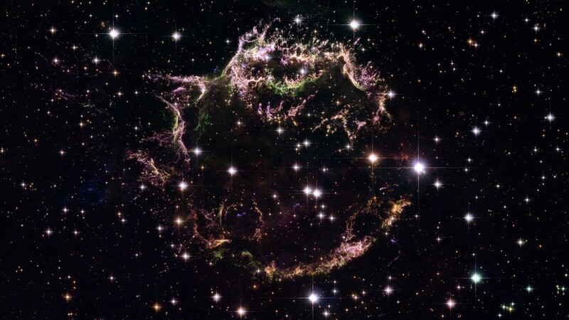 Mit etwas Glück 2021 auch zu sehen: eine Sternenexplosion (hier die Supernova-Explosion Cassiopeia A, aufgenommen vom "Hubble"-Weltraumteleskop).