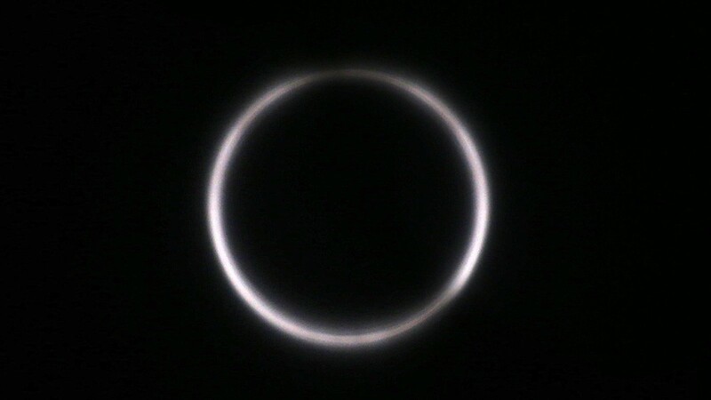 Himmelsphänomene, die uns 2021 erwarten. Hier zu sehen: eine ringförmige Sonnenfinsternis.
