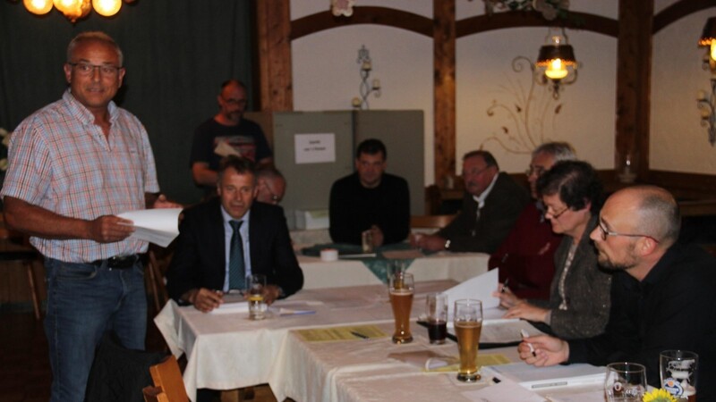 Sepp Ederer (links) ist gemeinsamer Bürgermeisterkandidat von CSU und Freien Wählern in Waffenbrunn.