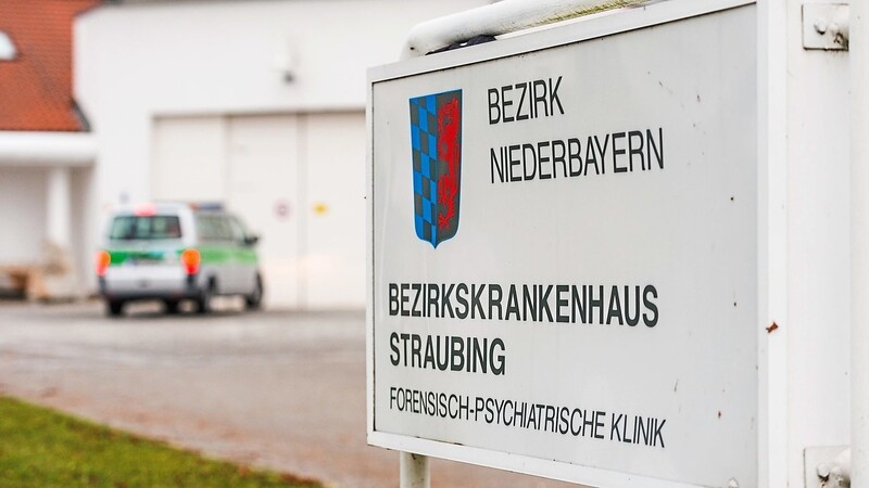 Im Bezirkskrankenhaus (BKH) Straubing sind bisher besonders behandlungs- und sicherungsbedürftige Patienten aus ganz Bayern untergebracht.