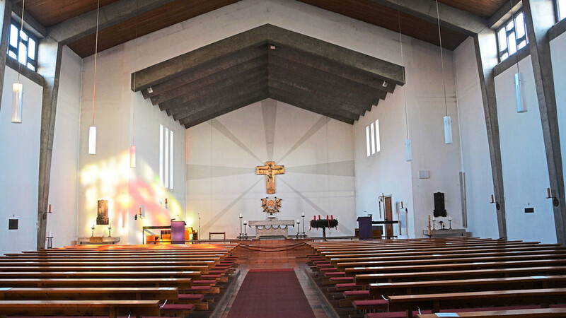 Im kommenden Jahr soll der Innenraum der Pfarrkirche St. Erhard nach 60 Jahren umfassend renoviert werden.