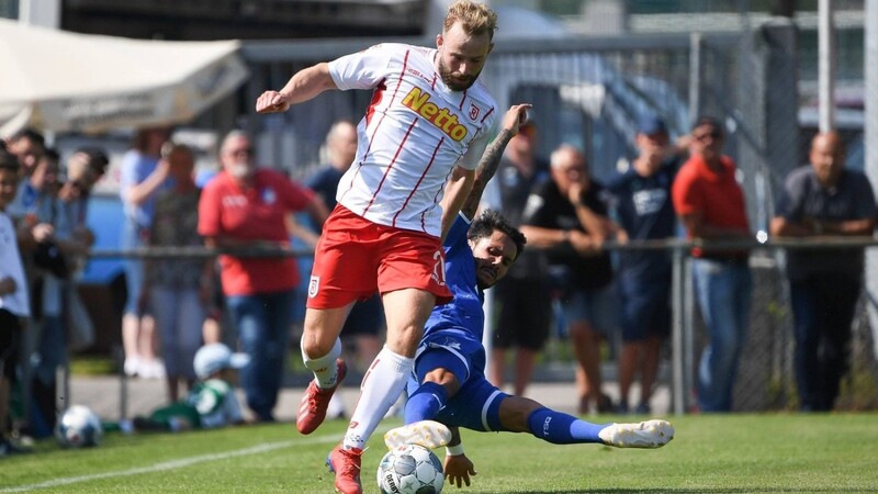Jan-Marc Schneider und der SSV Jahn Regensburg testeten am Mittwoch beim Bundesligisten Hoffenheim.