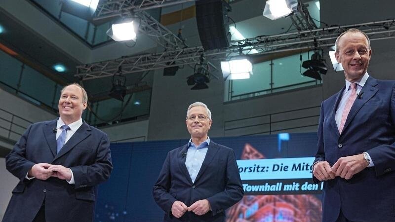 Helge Braun, Norbert Röttgen und Friedrich Merz (v.l.) stehen als Kandidaten für den Parteivorsitz zur Wahl.