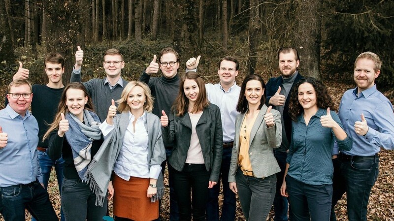 Ein Teil der Kandidaten der Jungen Liste Geisenhausen für die Wahl zum Marktgemeinderat im kommenden März.