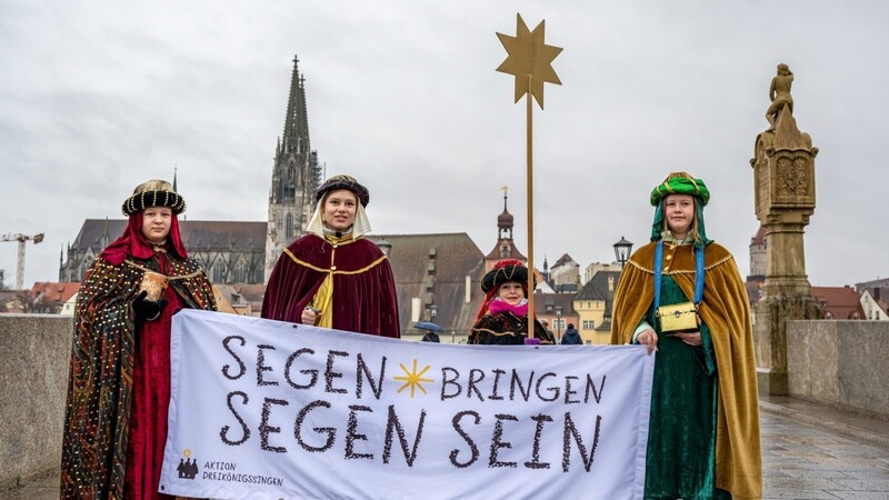 In Regensburg ist am Donnerstag die bundesweite Sternsingeraktion eröffnet worden.