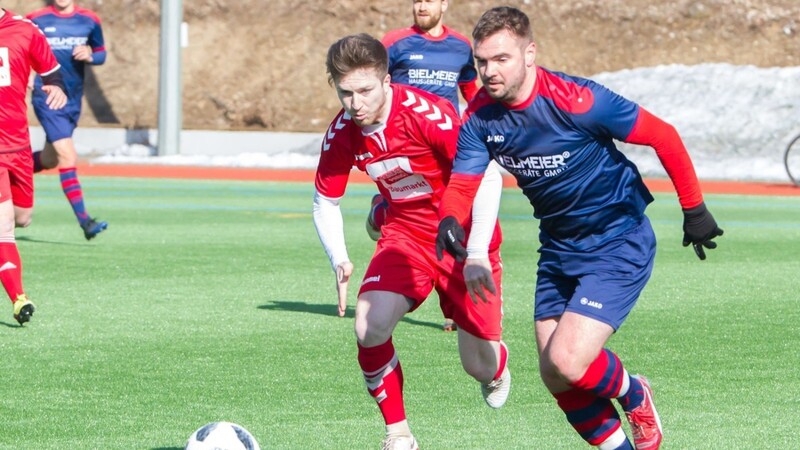 Daniel Jenne und der 1. FC Bad Kötzting fokussieren am Ende der Saison einen Platz unter den ersten vier Teams an.